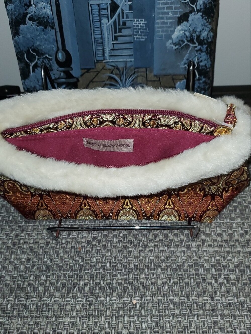 Bath & Body Works Red and Gold Faux Fur-Trim Cosmetic Pouch With  Goodies Inside - Picture 5 of 6